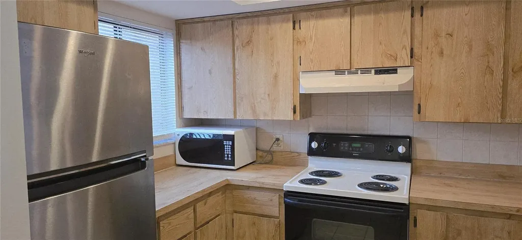 2214 Oak Wind Drive Holiday FL 34691