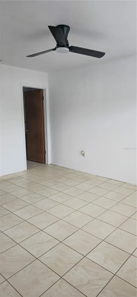 2214 Oak Wind Drive Holiday FL 34691
