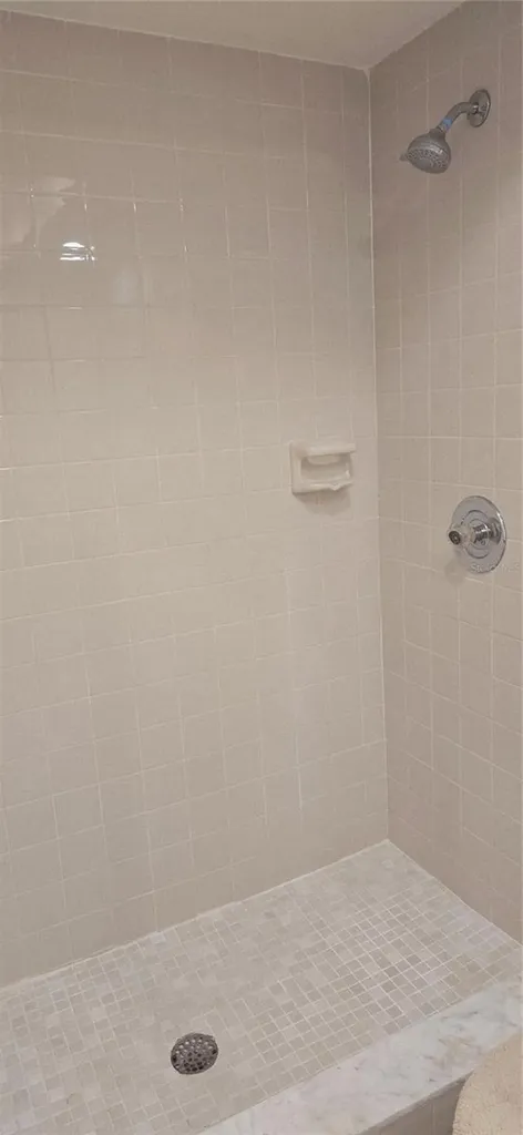 2214 Oak Wind Drive Holiday FL 34691