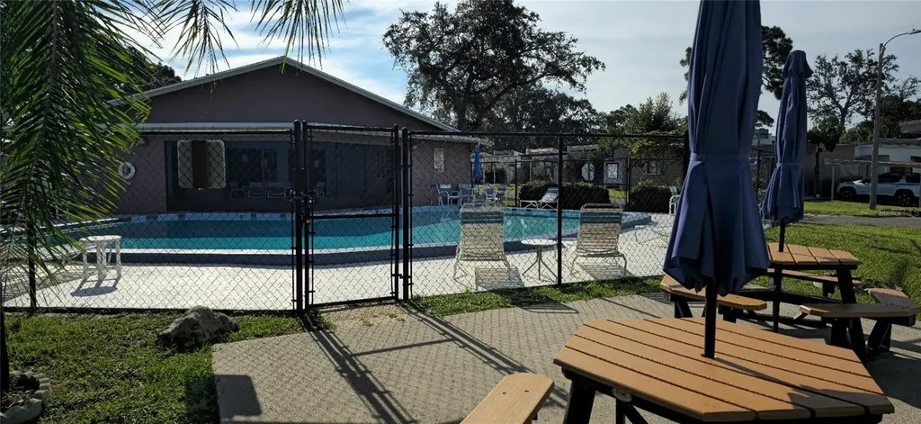 2214 Oak Wind Drive Holiday FL 34691
