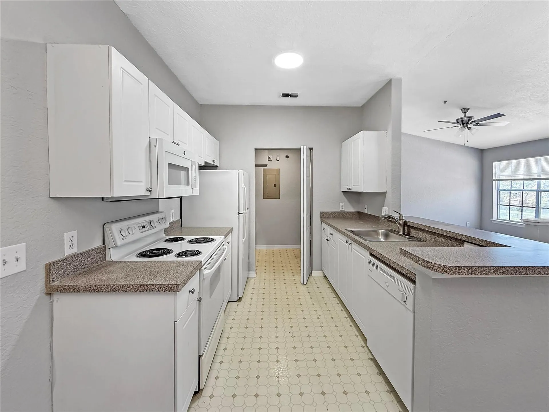 860 Grand Regency Point Altamonte Springs FL 32714