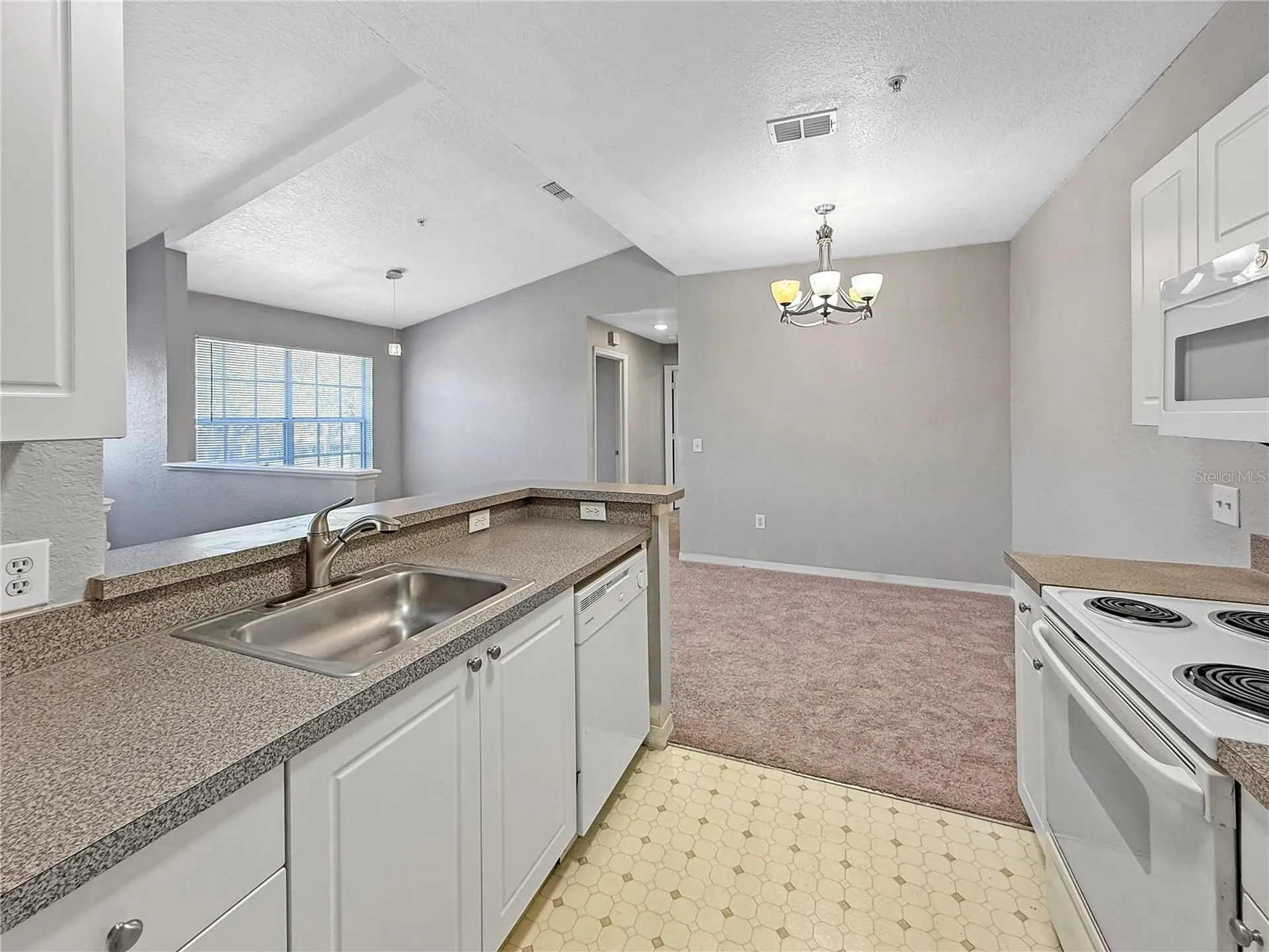860 Grand Regency Point Altamonte Springs FL 32714