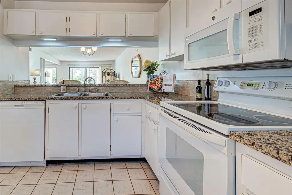 658 Bird Bay Circle Venice FL 34285