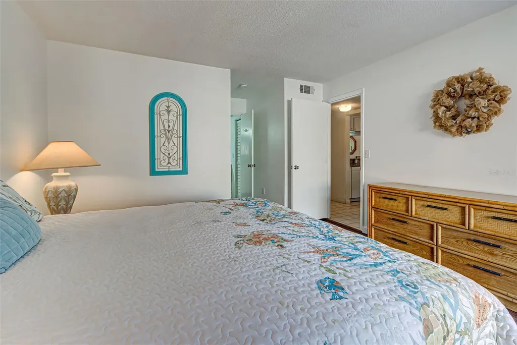 658 Bird Bay Circle Venice FL 34285