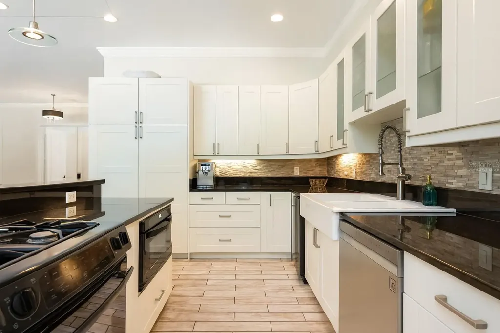 1760 Arlington Street Sarasota FL 34239