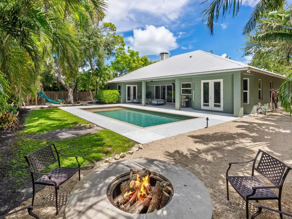 1760 Arlington Street Sarasota FL 34239