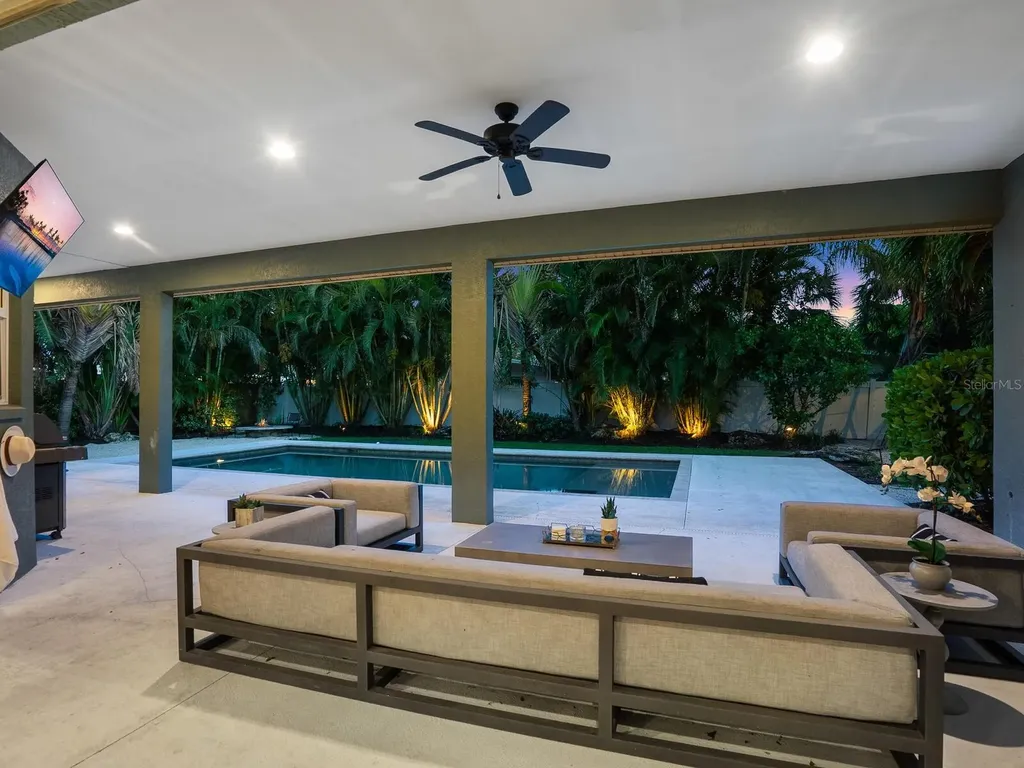 1760 Arlington Street Sarasota FL 34239