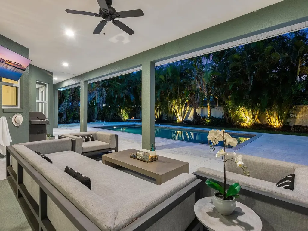 1760 Arlington Street Sarasota FL 34239