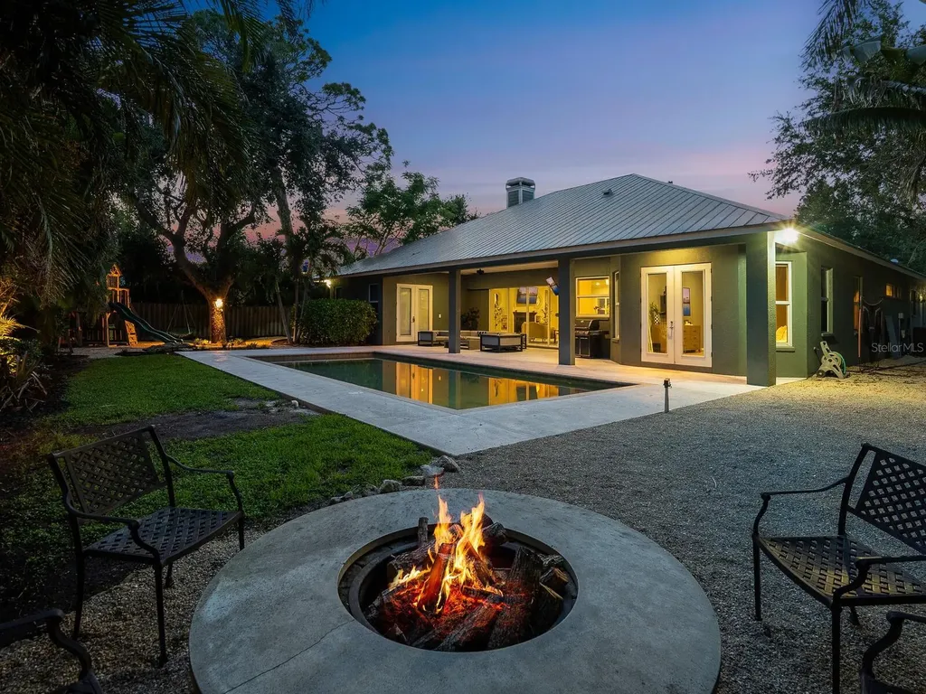 1760 Arlington Street Sarasota FL 34239