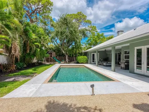 1760 Arlington Street Sarasota FL 34239