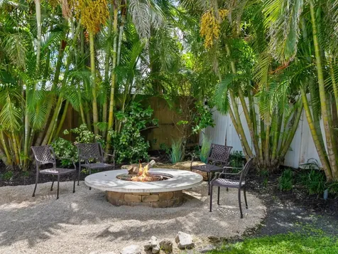 1760 Arlington Street Sarasota FL 34239
