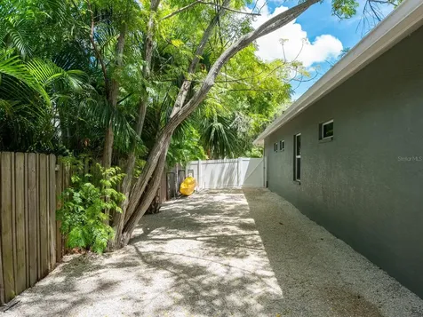 1760 Arlington Street Sarasota FL 34239