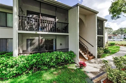 2575 Pine Ridge Way S Palm Harbor FL 34684