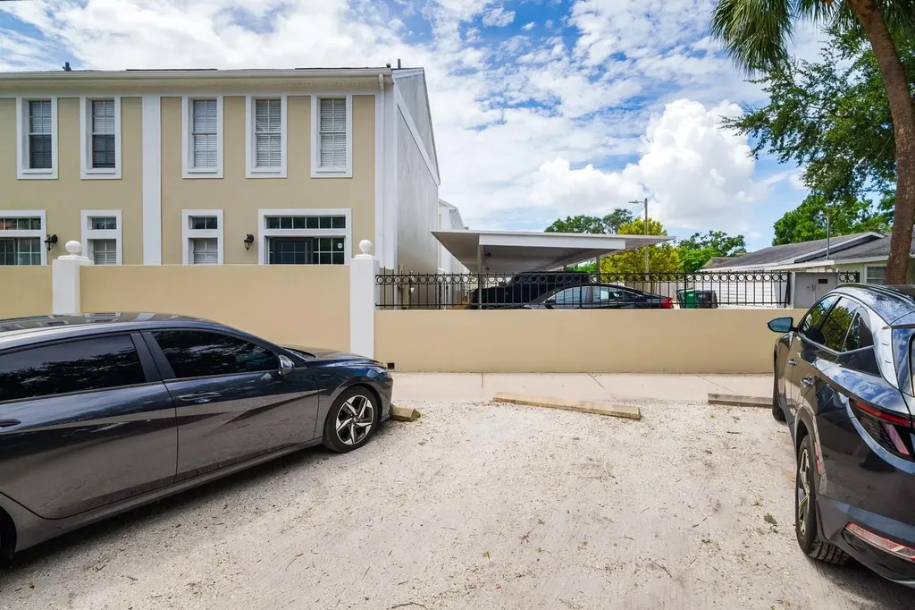 2802 W Cleveland Street Tampa FL 33609