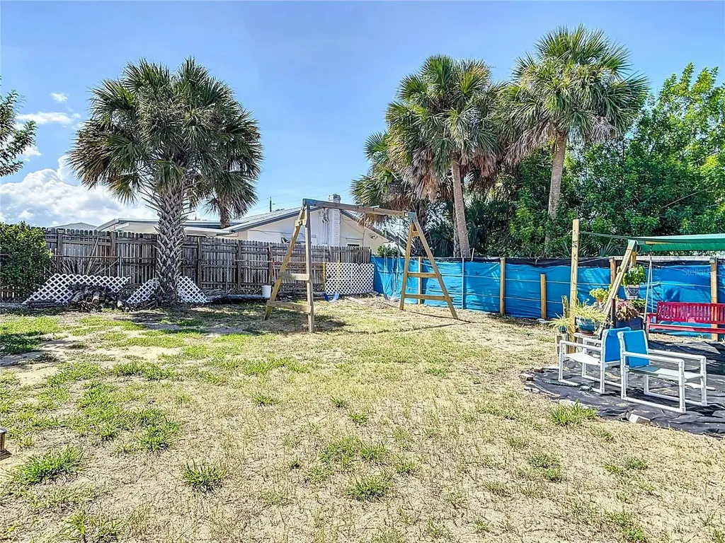 1517 N Grandview Avenue Daytona Beach FL 32118