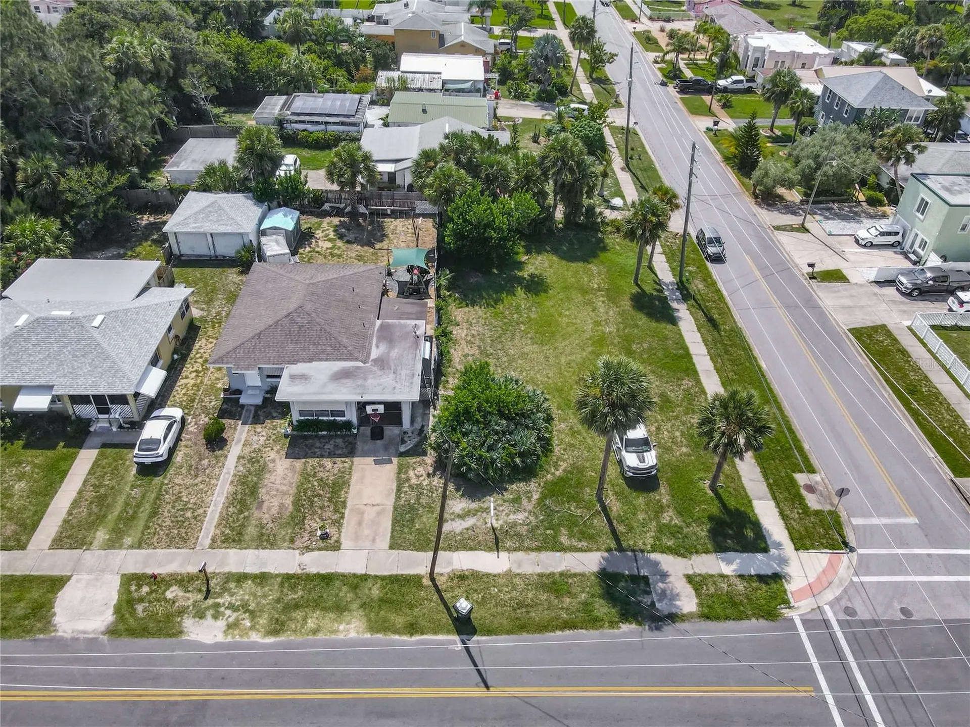 1517 N Grandview Avenue Daytona Beach FL 32118
