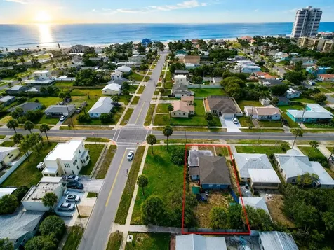 1517 N Grandview Avenue Daytona Beach FL 32118