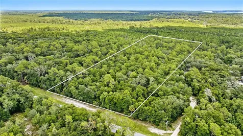 970 S County Road 21 Hawthorne FL 32640