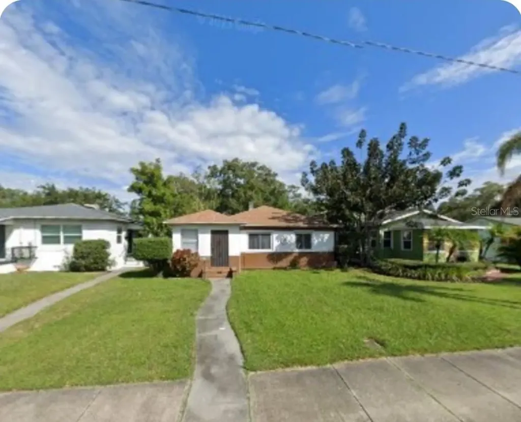 869 21st Avenue S St Petersburg FL 33705