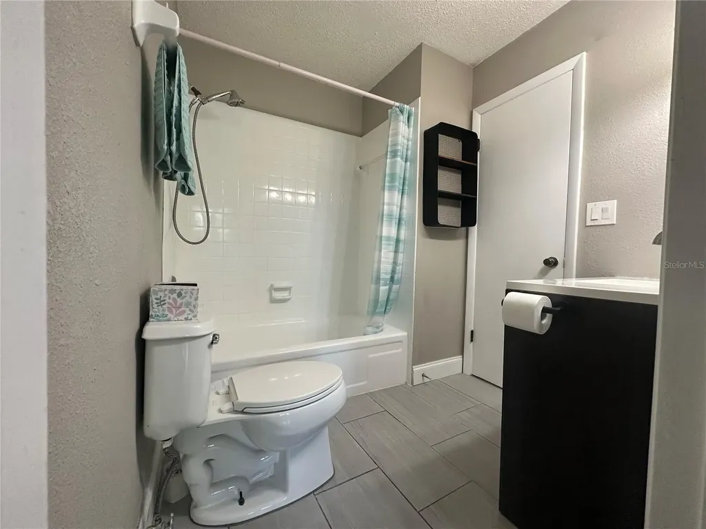232 N Ridgewood Avenue Edgewater FL 32132
