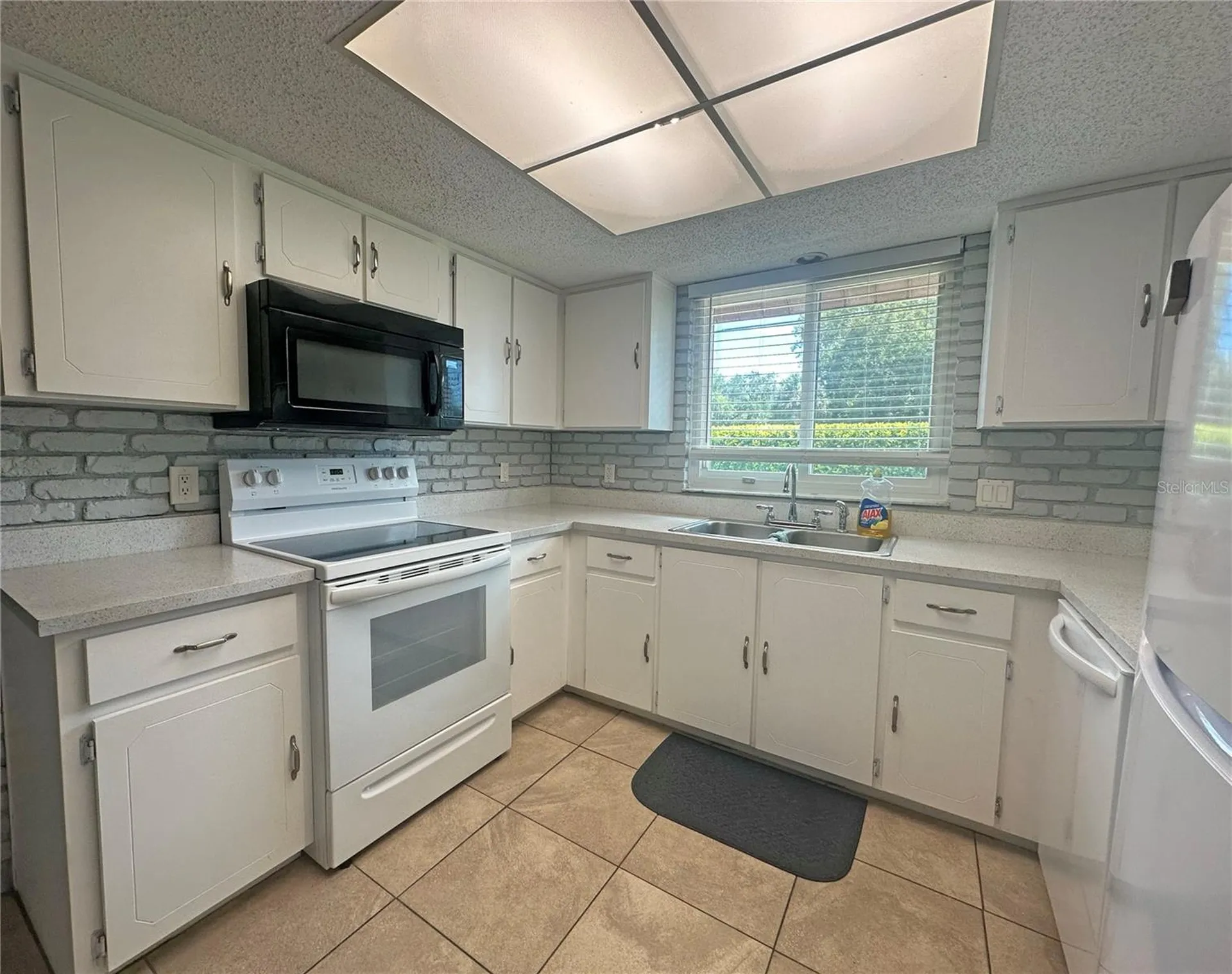 232 N Ridgewood Avenue Edgewater FL 32132
