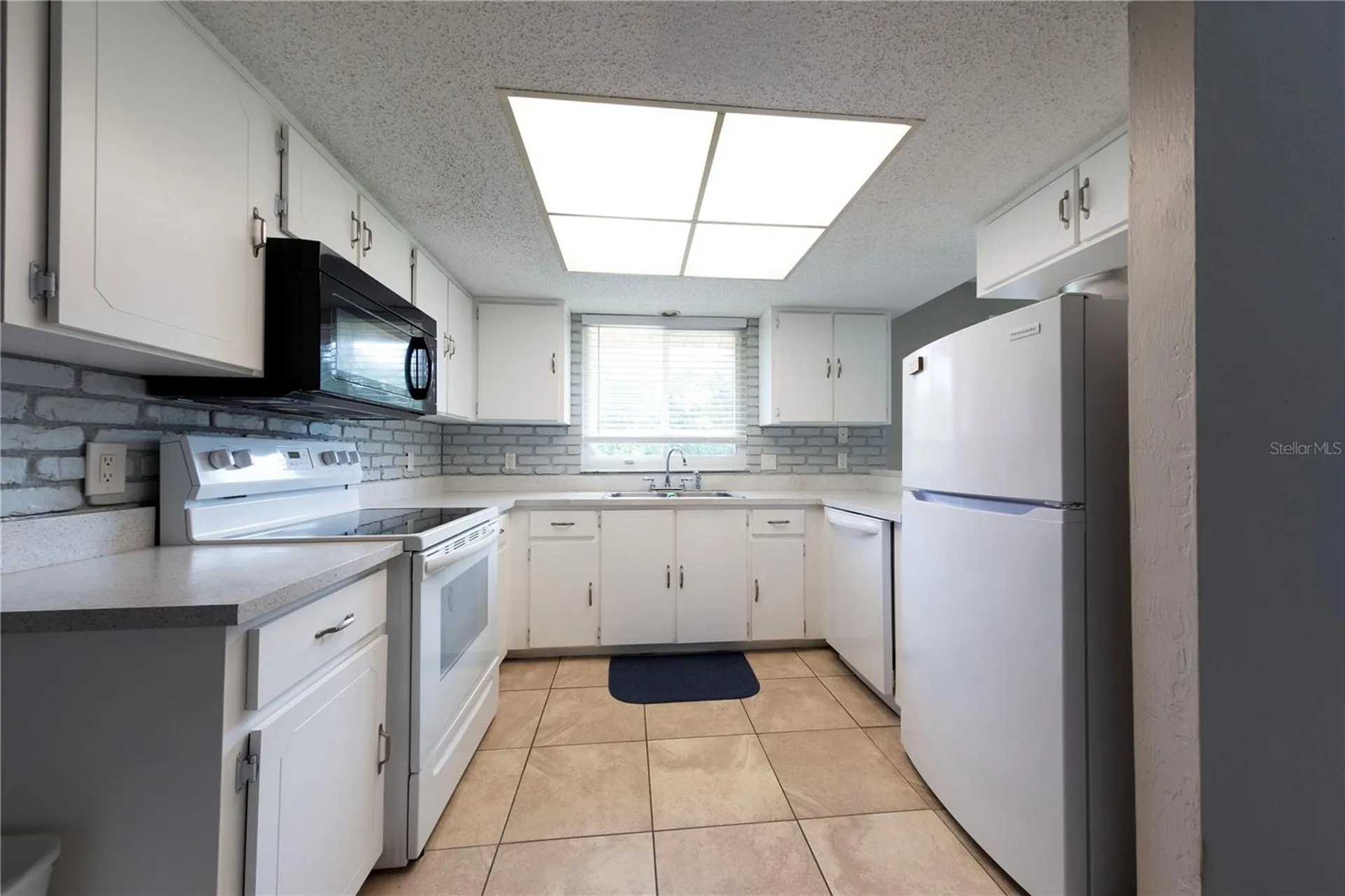232 N Ridgewood Avenue Edgewater FL 32132