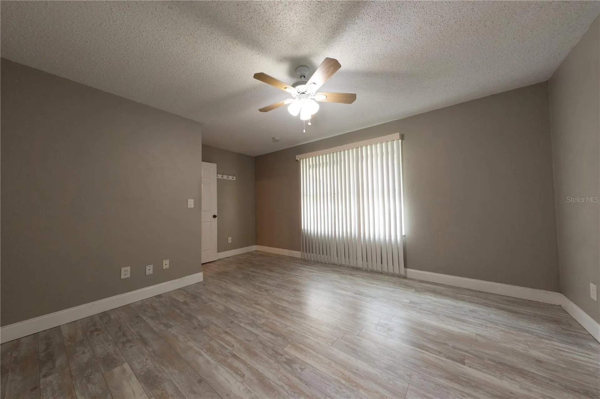 232 N Ridgewood Avenue Edgewater FL 32132