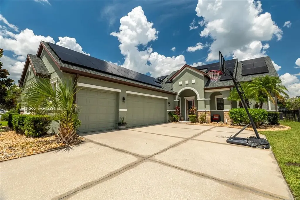 19358 Yellow Clover Drive Tampa FL 33647