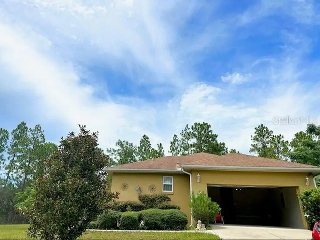 2551 SW Harbor Hills Road Dunnellon FL 34431