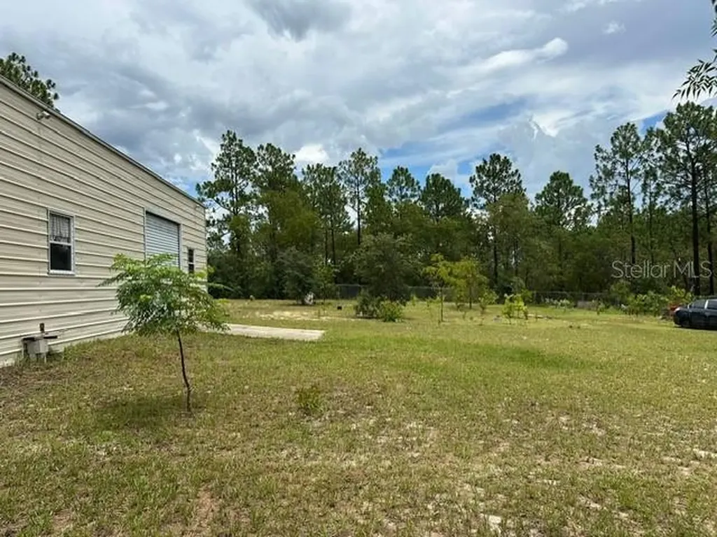 2551 SW Harbor Hills Road Dunnellon FL 34431