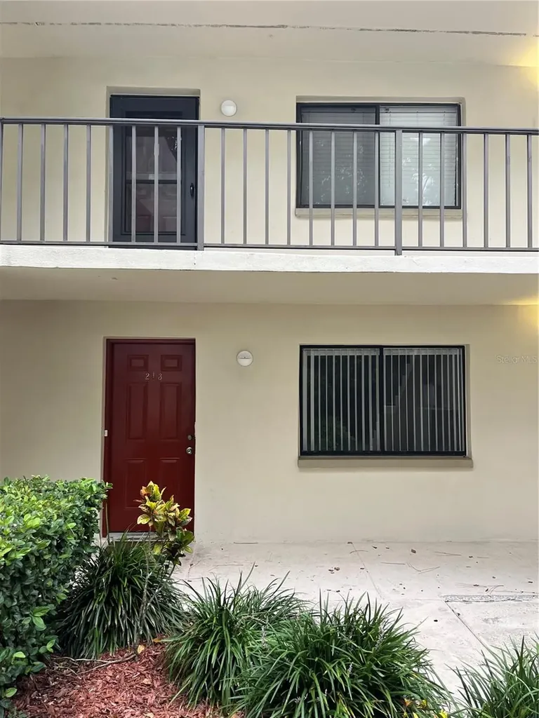 3300 Fox Chase Circle N Palm Harbor FL 34683