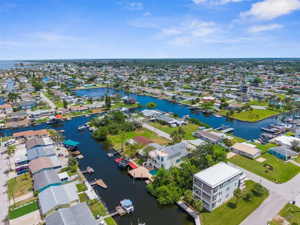 13531 Dingus Lane Hudson FL 34667