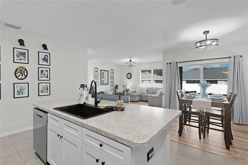 9777 Pepper Tree Trail Wildwood FL 34785