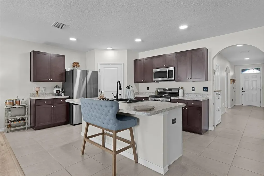 9777 Pepper Tree Trail Wildwood FL 34785