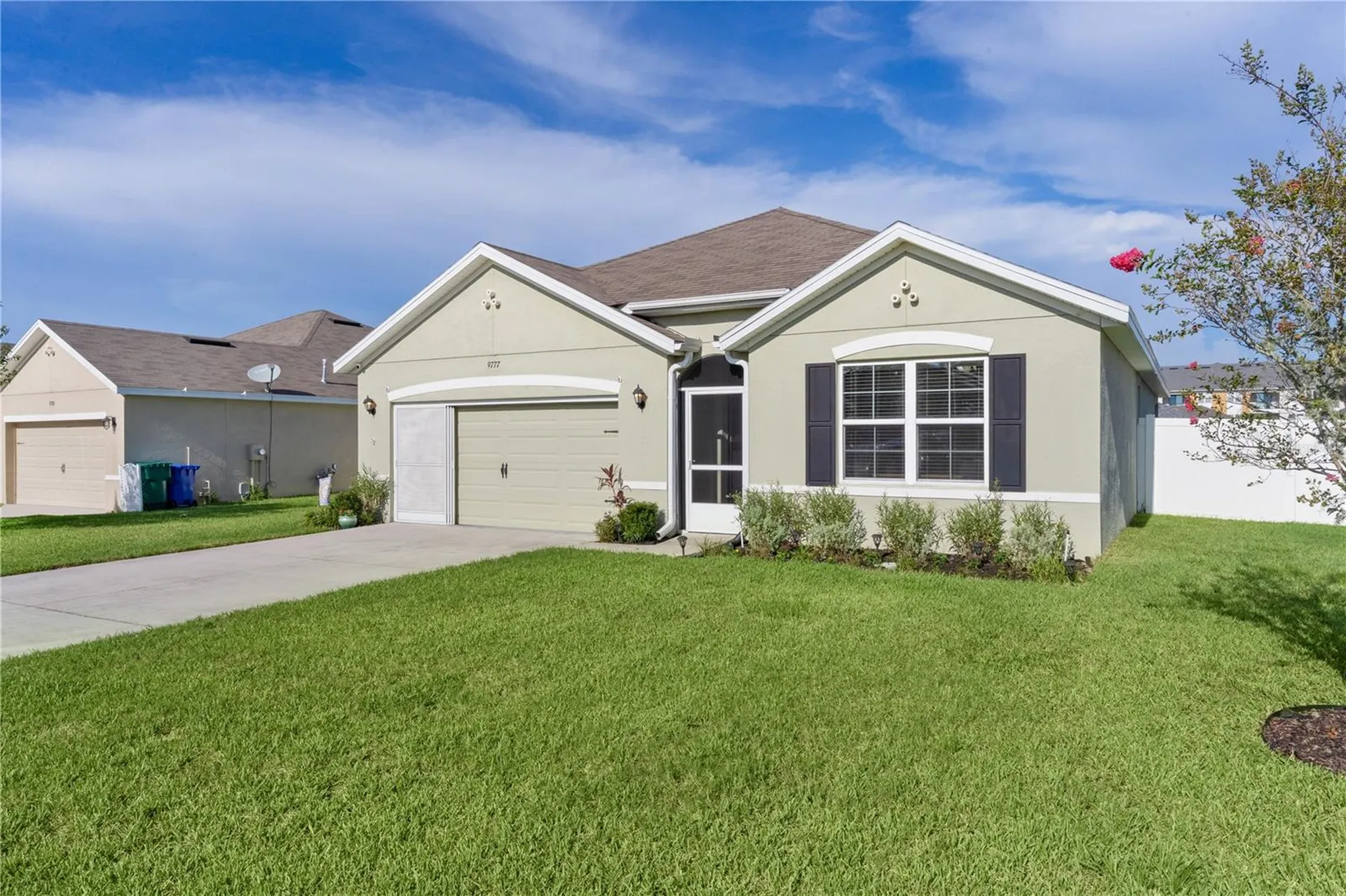 9777 Pepper Tree Trail Wildwood FL 34785