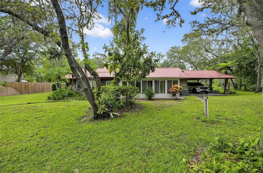 11205 Mcmullen Road Riverview FL 33569