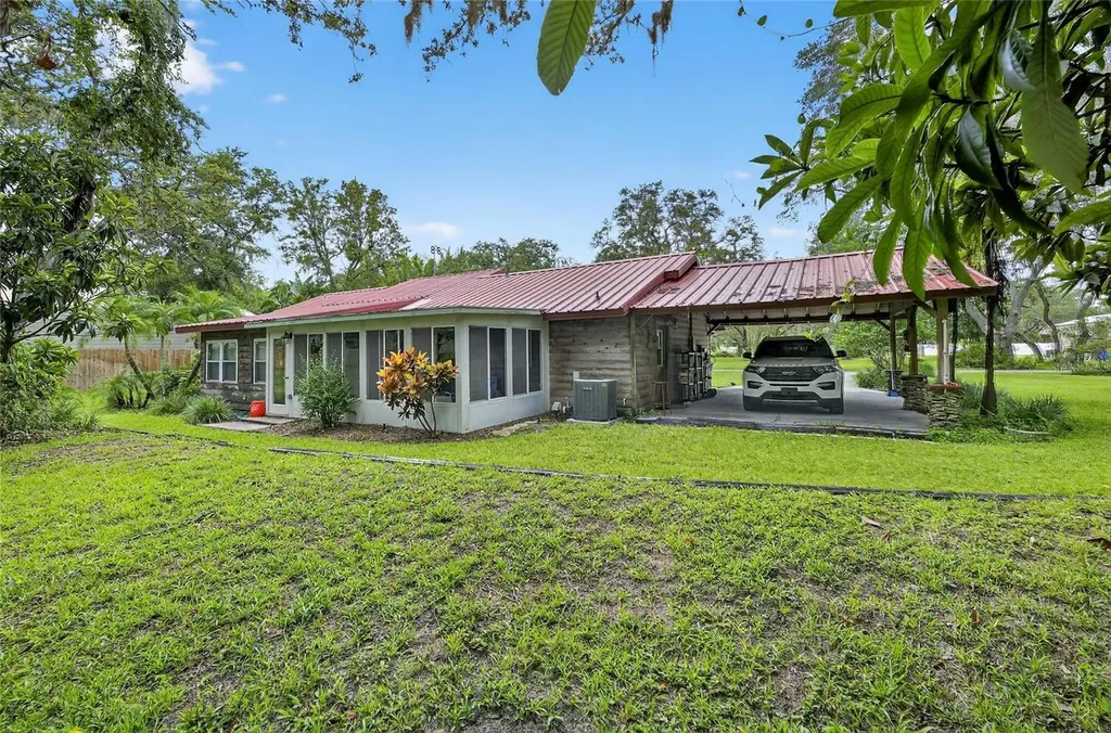 11205 Mcmullen Road Riverview FL 33569