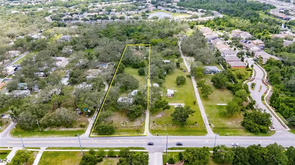 11205 Mcmullen Road Riverview FL 33569