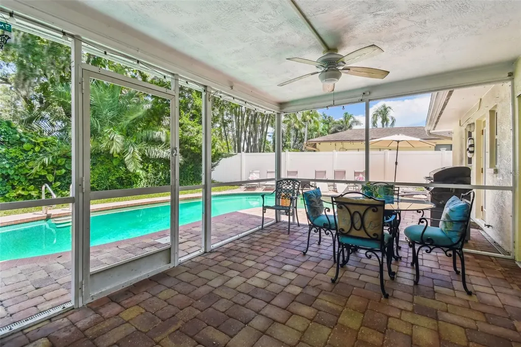 12801 Kimberly Oaks Circle Largo FL 33774