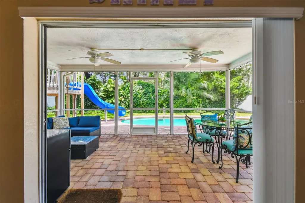 12801 Kimberly Oaks Circle Largo FL 33774