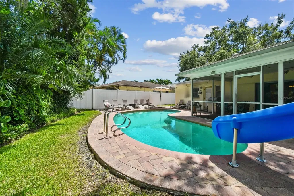 12801 Kimberly Oaks Circle Largo FL 33774