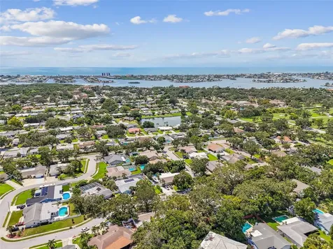 12801 Kimberly Oaks Circle Largo FL 33774