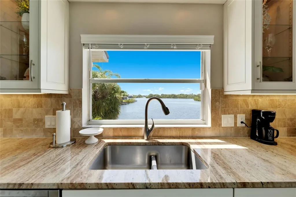 1024 Sonata Lane Apollo Beach FL 33572