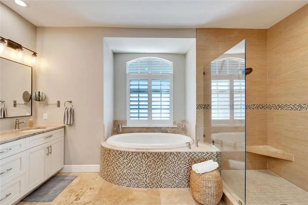 1024 Sonata Lane Apollo Beach FL 33572