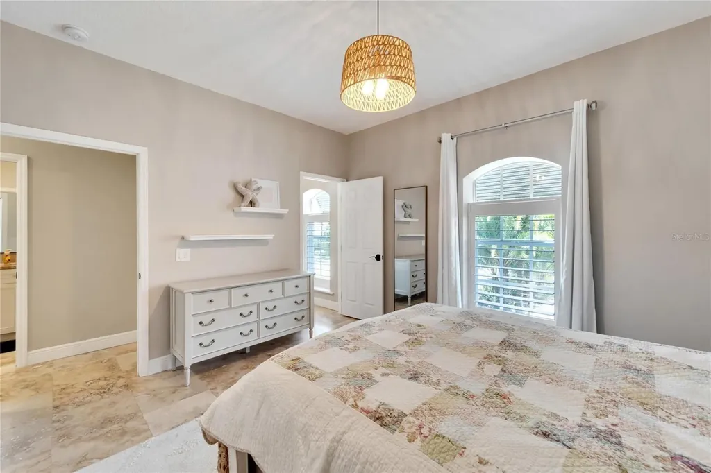 1024 Sonata Lane Apollo Beach FL 33572