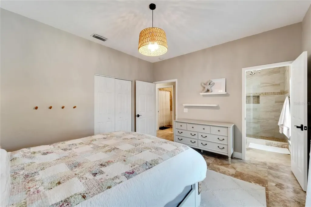 1024 Sonata Lane Apollo Beach FL 33572