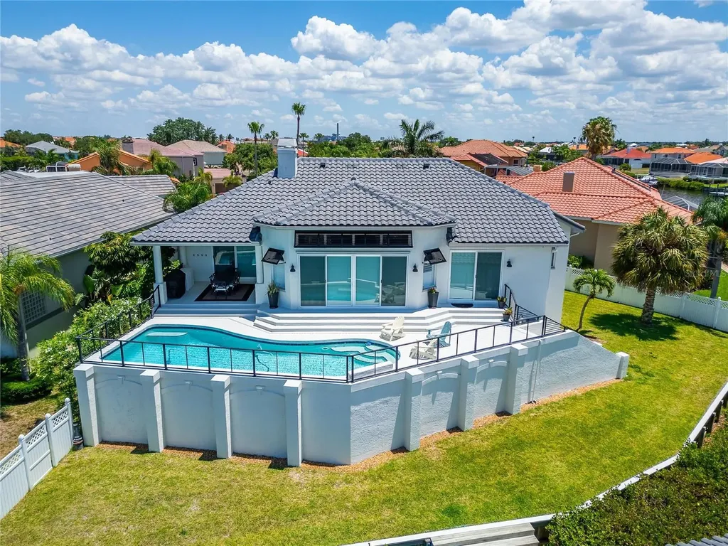 1024 Sonata Lane Apollo Beach FL 33572