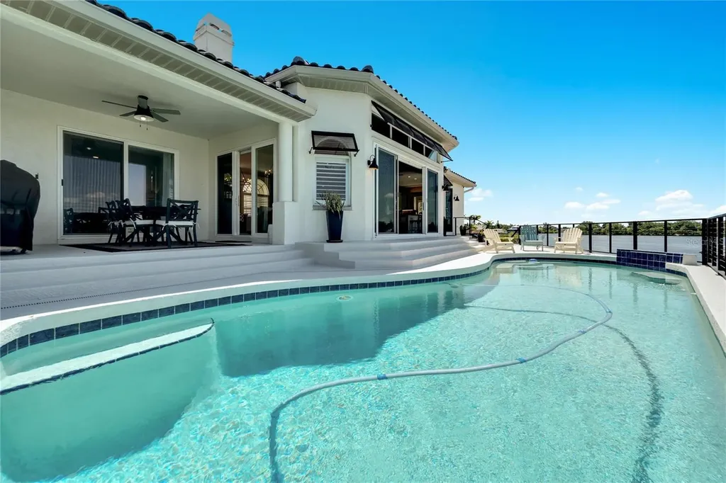 1024 Sonata Lane Apollo Beach FL 33572