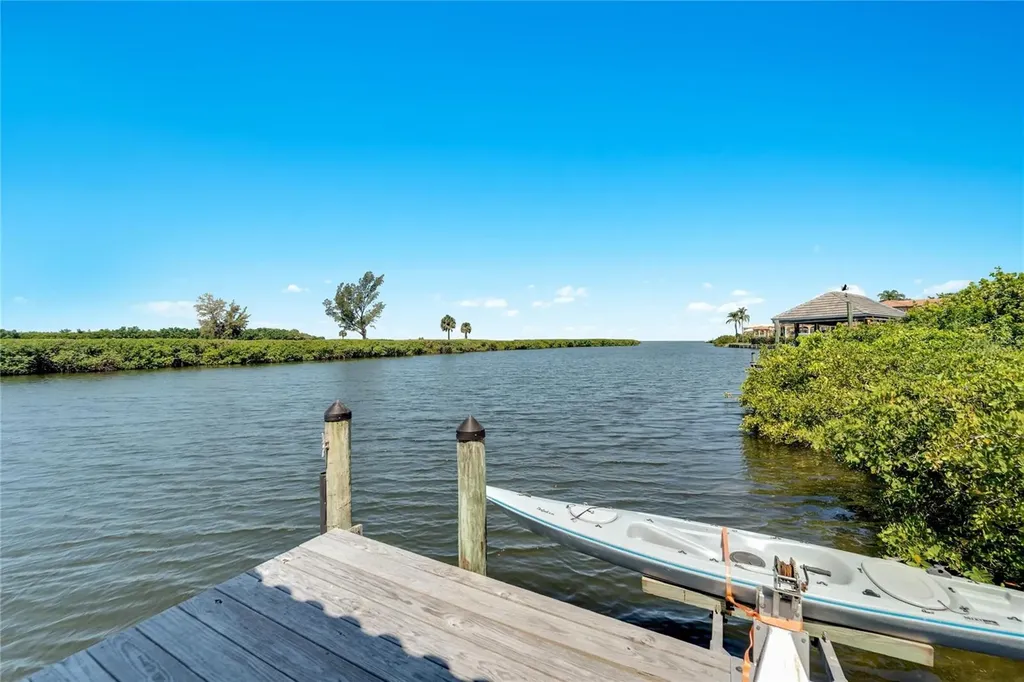 1024 Sonata Lane Apollo Beach FL 33572