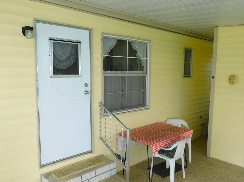 36934 Beth Avenue Zephyrhills FL 33542